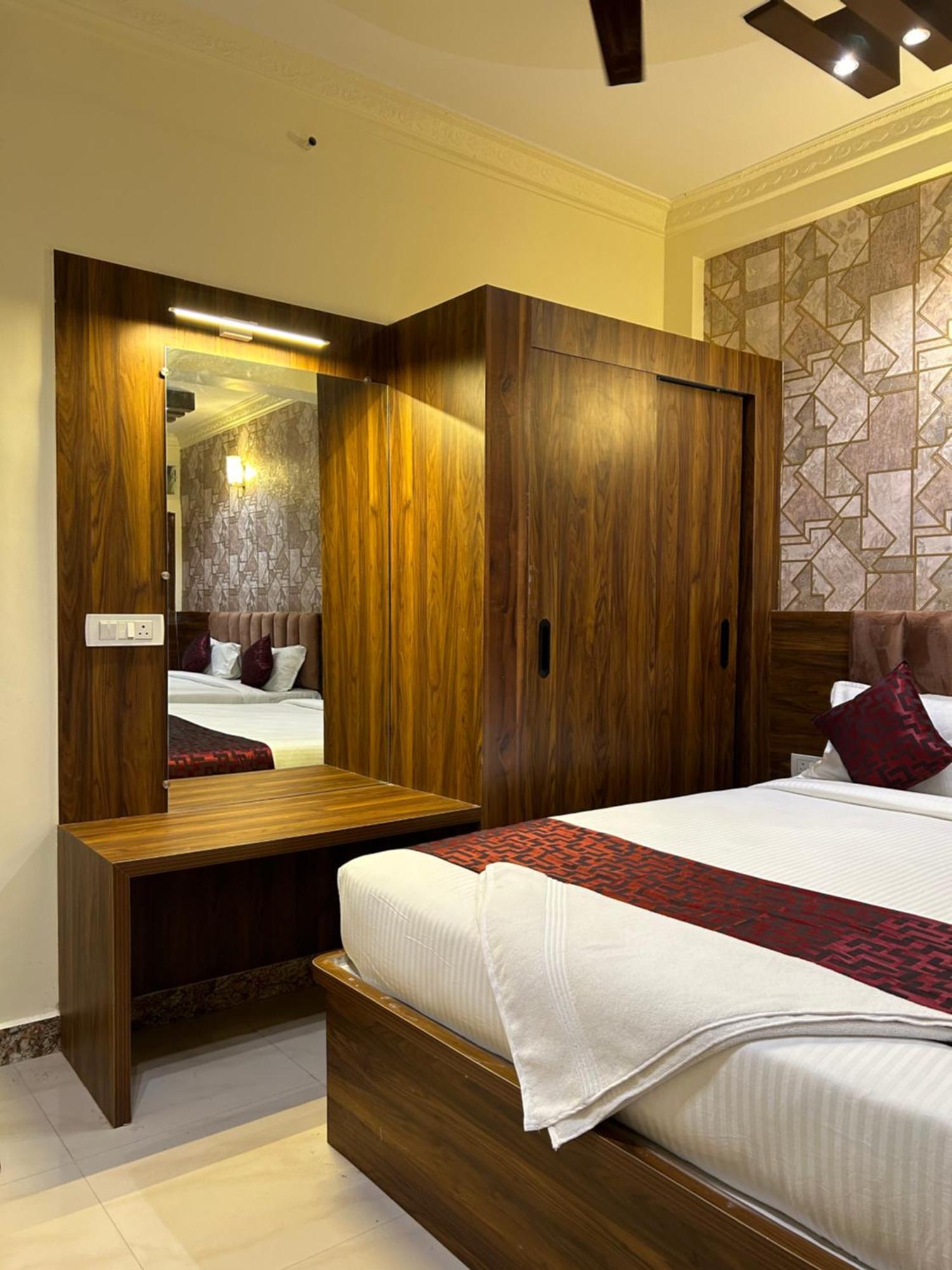 Hotel Boss Palace Mysore Exterior foto