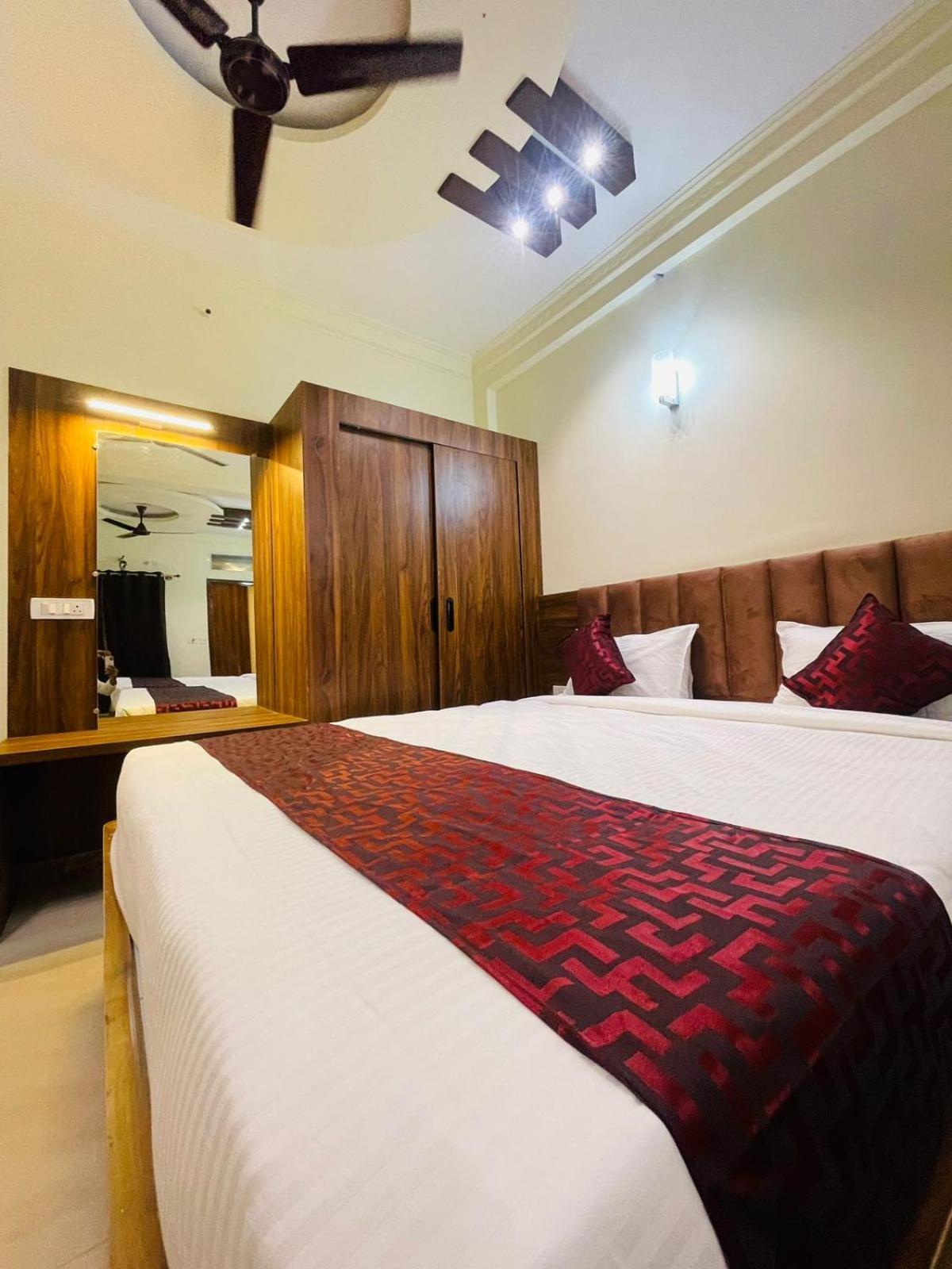 Hotel Boss Palace Mysore Exterior foto